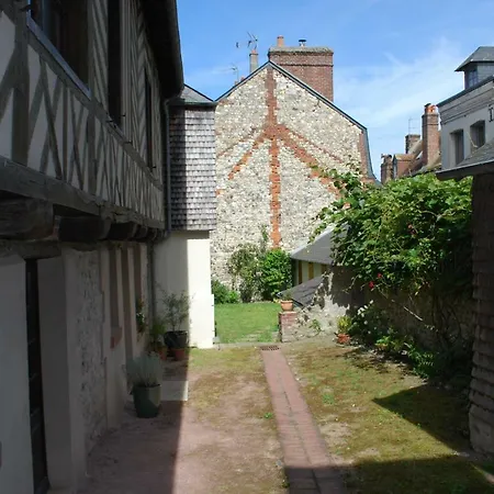 Quartier Historique, Les Coquelicots 아파트 옹플뢰르